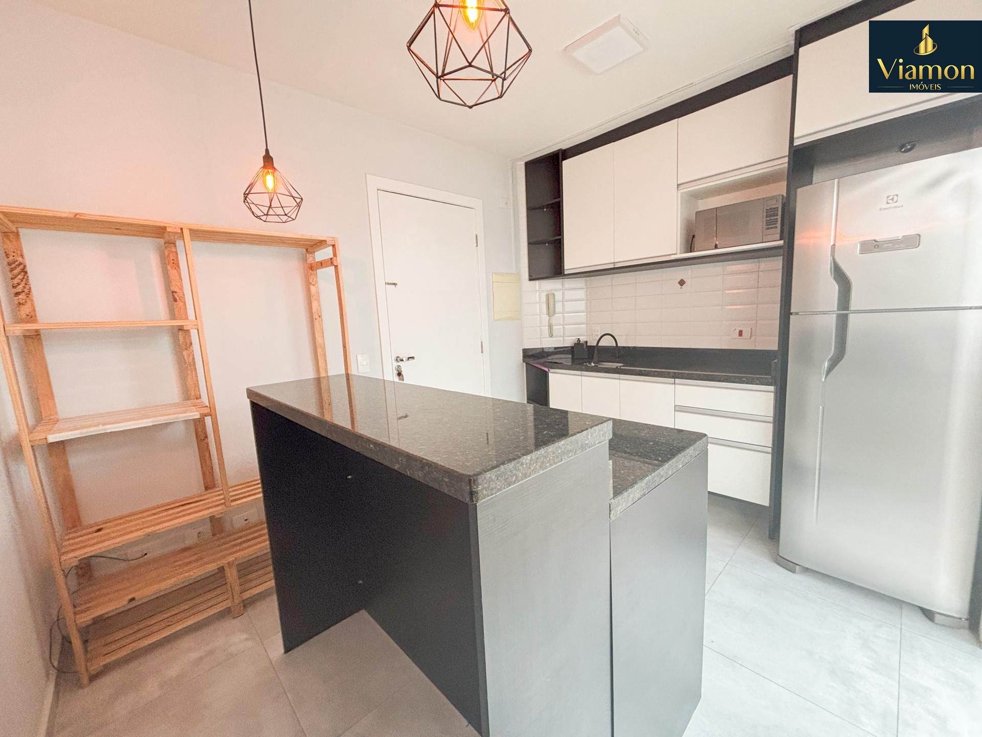 Apartamento garden mobiliado para alugar no Água Verde com 1 q...