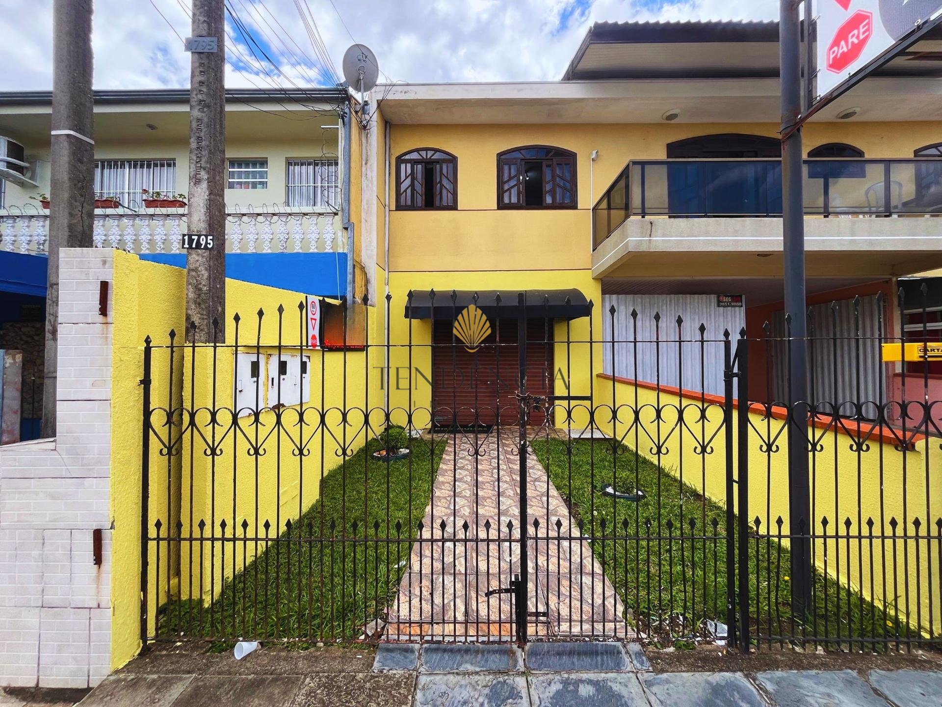 Sala comercial de 65 m  para loca??o no Hauer em frente ao Detran
