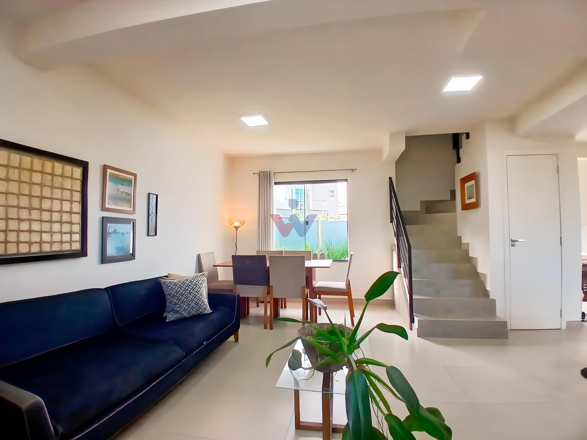 Sobrado Novo de Esquina com Quintal e 4 Vagas | Espaço e Confo...