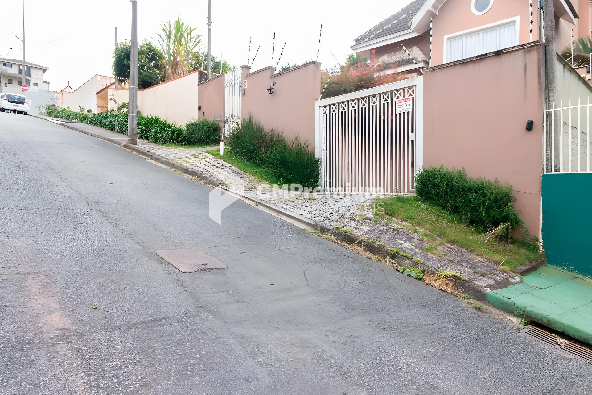 Casa 3 Suítes | Espaço Gourmet e Quintal - Abranches, Curitiba PR