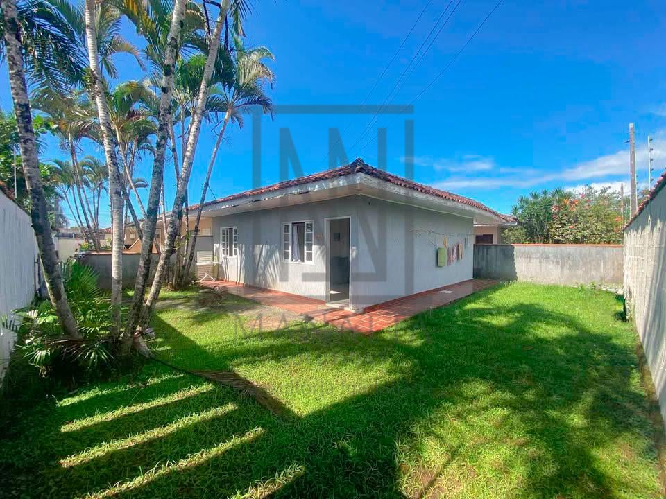 Casa Litoral Paraná | 2 Quartos, Praia a 2 Quadras, Condomínio...