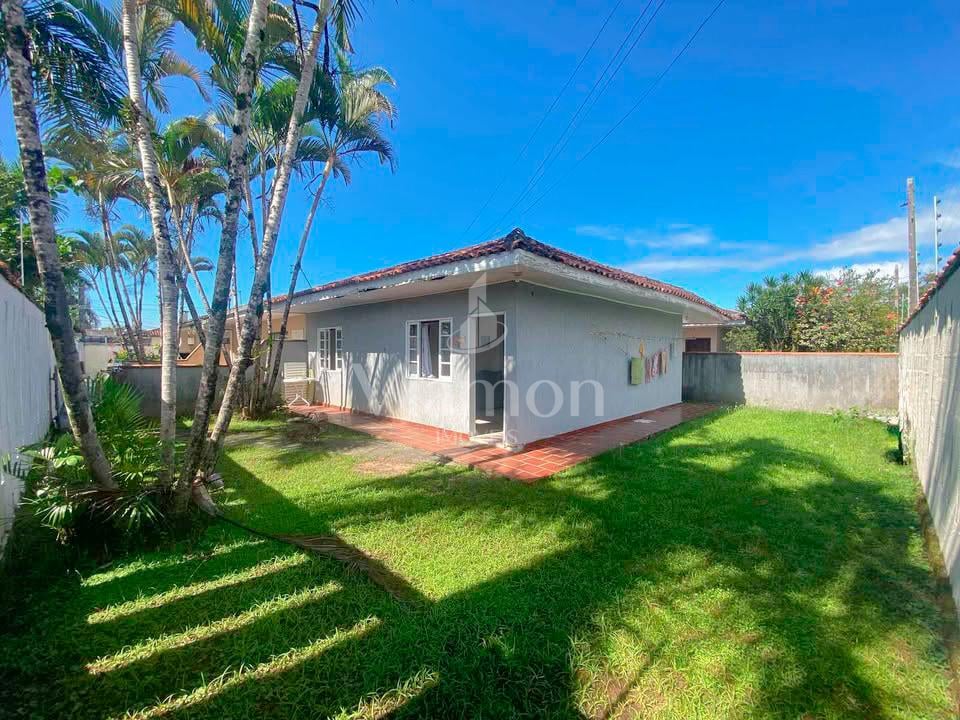 Casa Litoral Paraná | 2 Quartos, Praia a 2 Quadras, Condomínio...