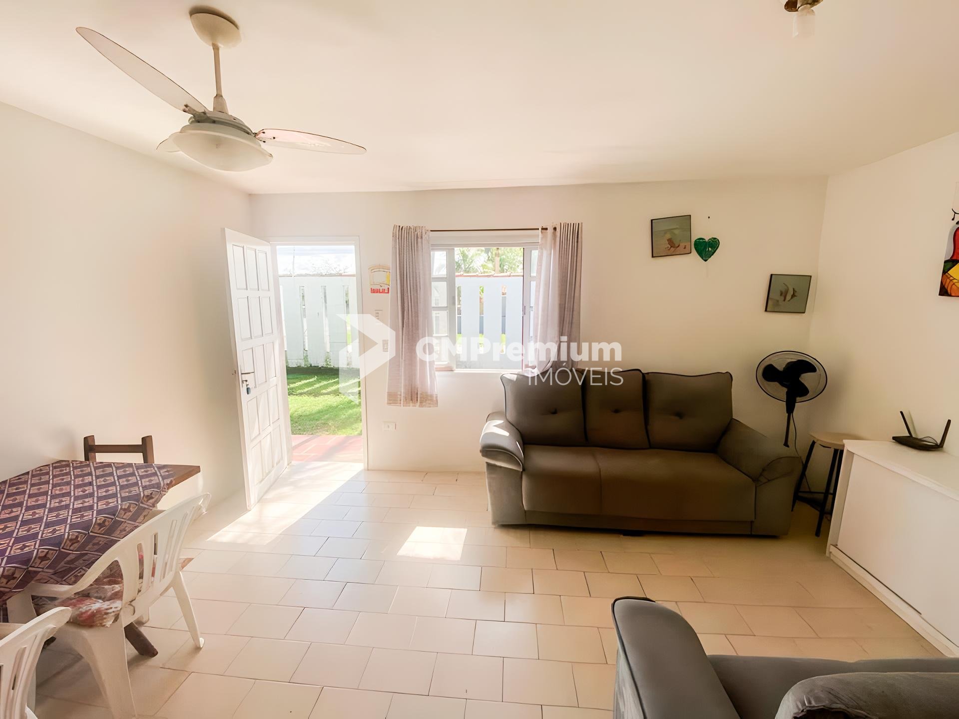 Casa Litoral Paraná | 2 Quartos, Praia a 2 Quadras, Condomínio...