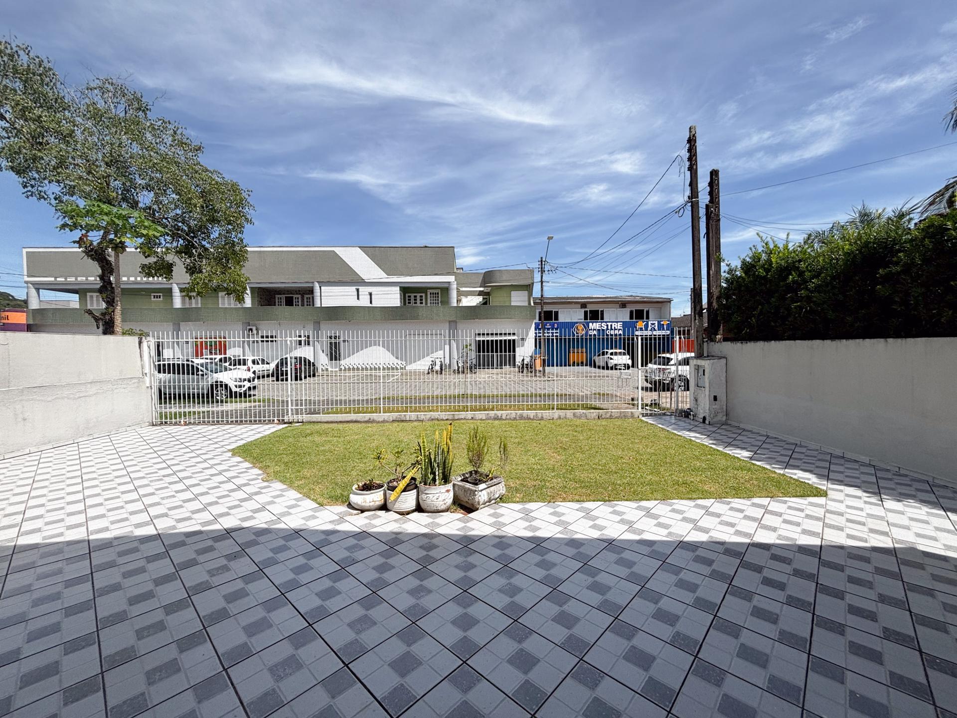 Casa Temporada Guaratuba Centro | 5 Quartos com Piscina | 347m 