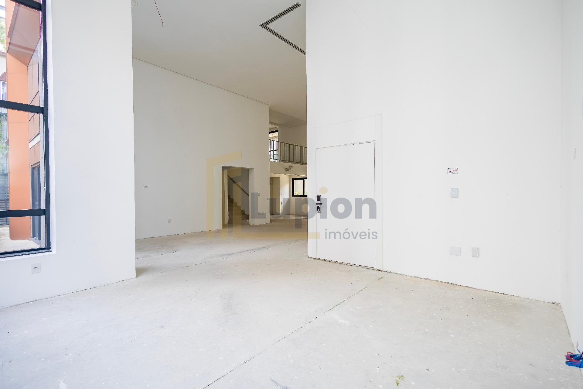 Apartamento com 4 quartos à venda, 551.00 m , Cabral, CURITIBA...
