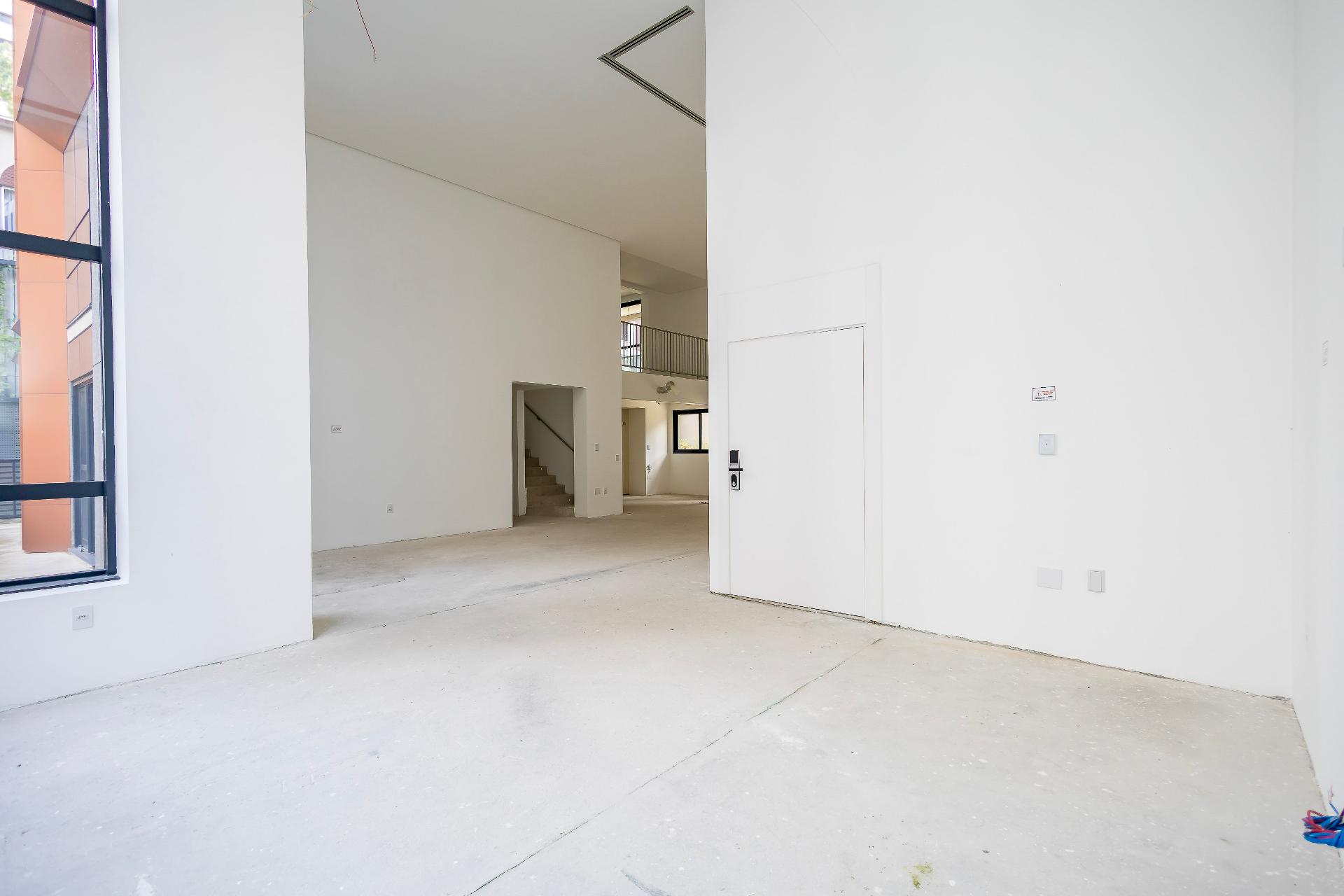 Apartamento com 4 quartos à venda, 551.00 m , Cabral, CURITIBA...