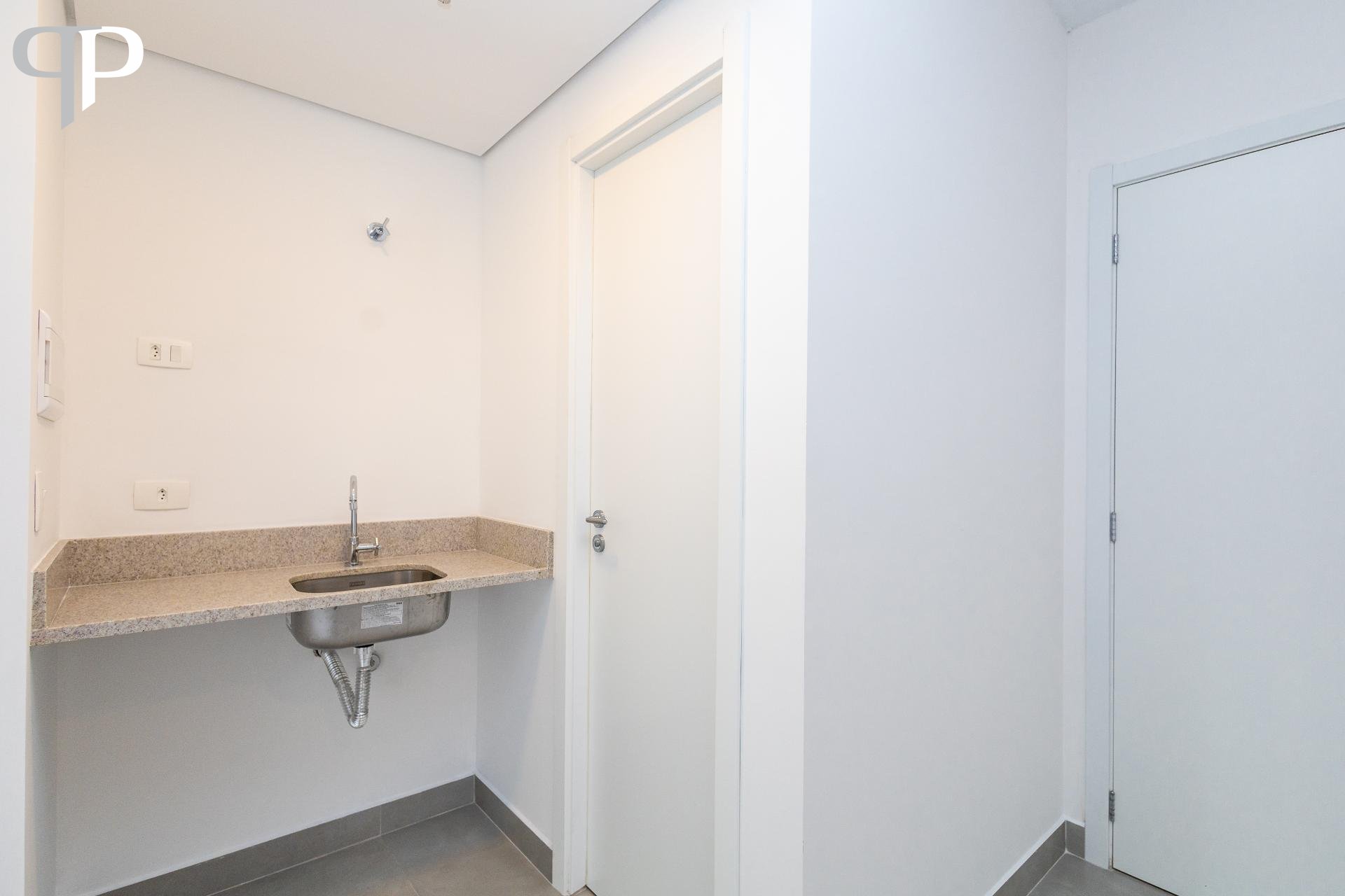 Sala Comercial à venda no Ecoville, Curitiba - PR