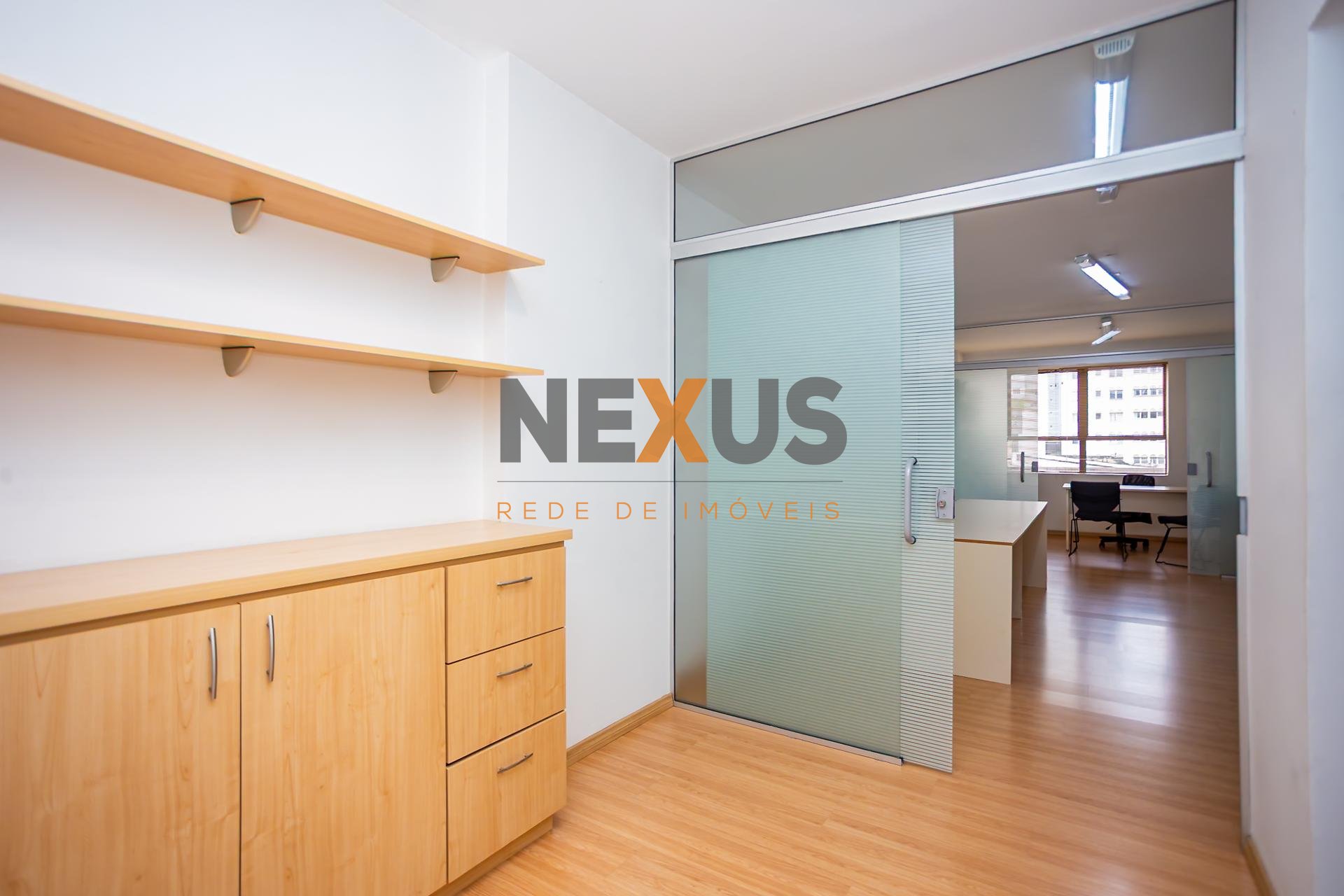 Sala Conjunto comercial para venda no Centro de Curitiba