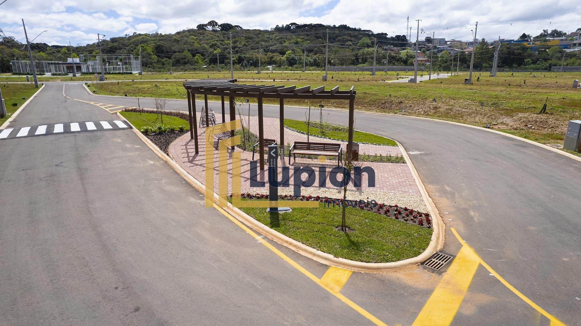 Lote à venda em condomínio no Santa Cândida - Pronto para cons...