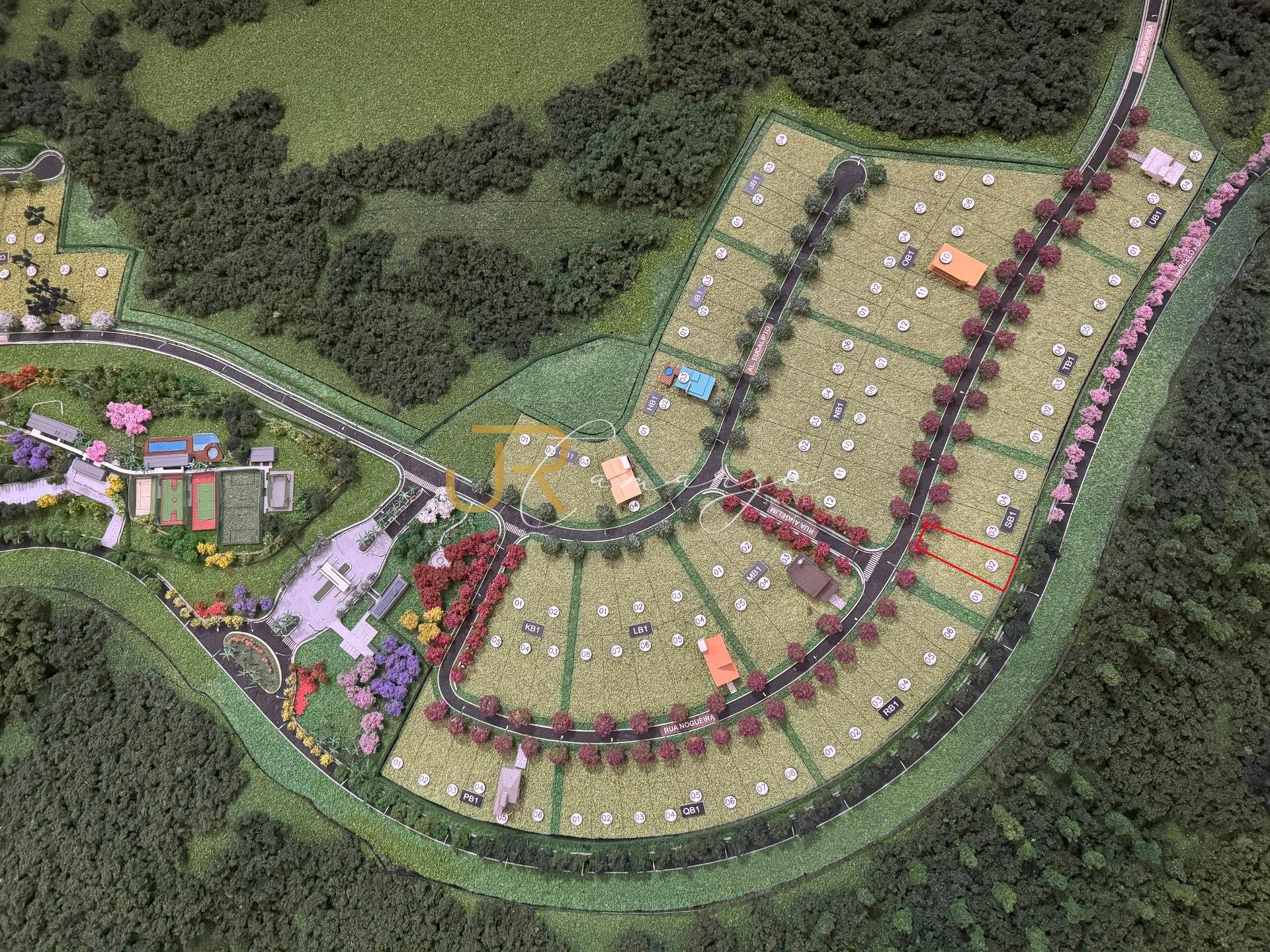 TERRENO perto do CLUBE à venda no Alphaville Paraná  Campo Largo