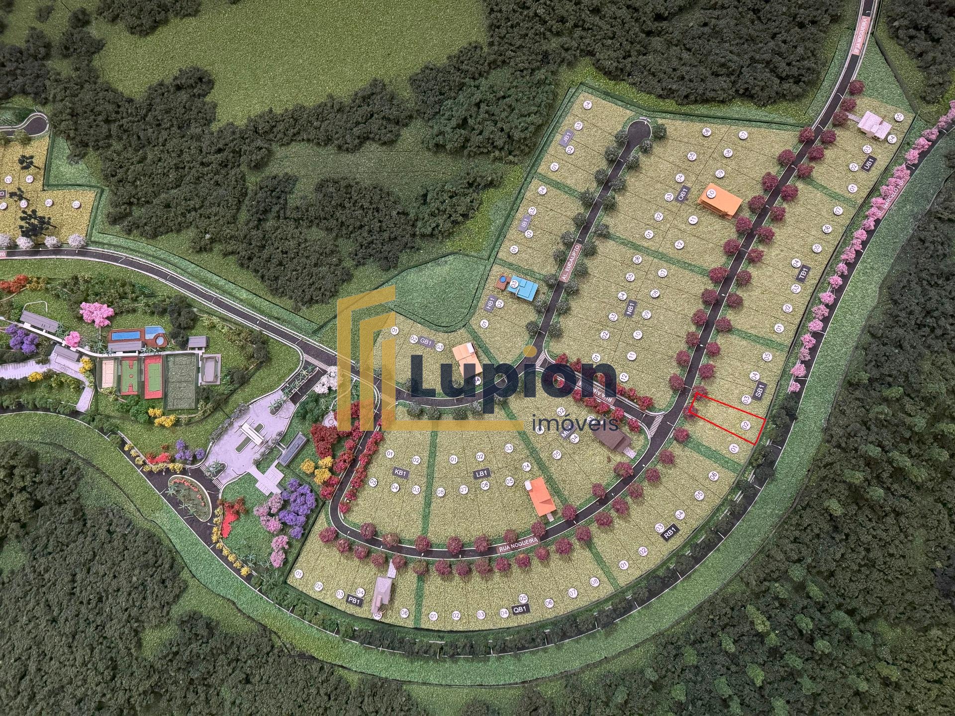 TERRENO perto do CLUBE à venda no Alphaville Paraná  Campo Largo