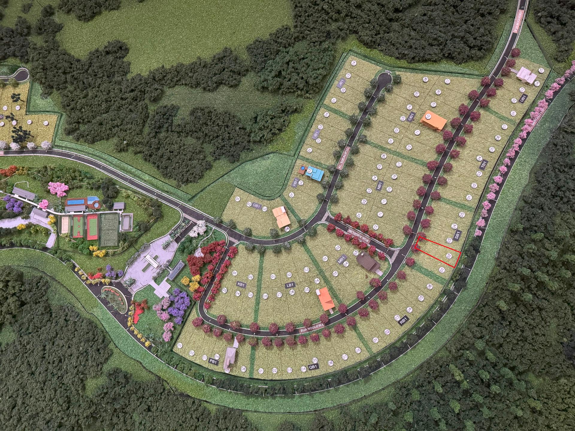 TERRENO perto do CLUBE à venda no Alphaville Paraná  Campo Largo