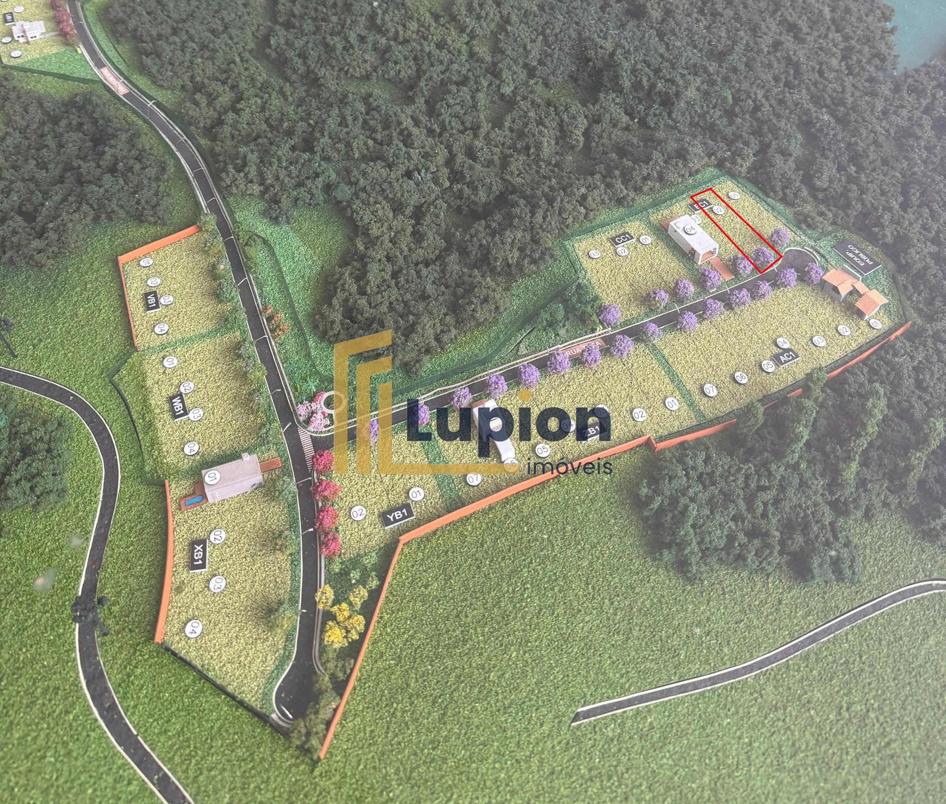 TERRENO com fundos para o Bosque no Alphaville Paraná  Campo ...