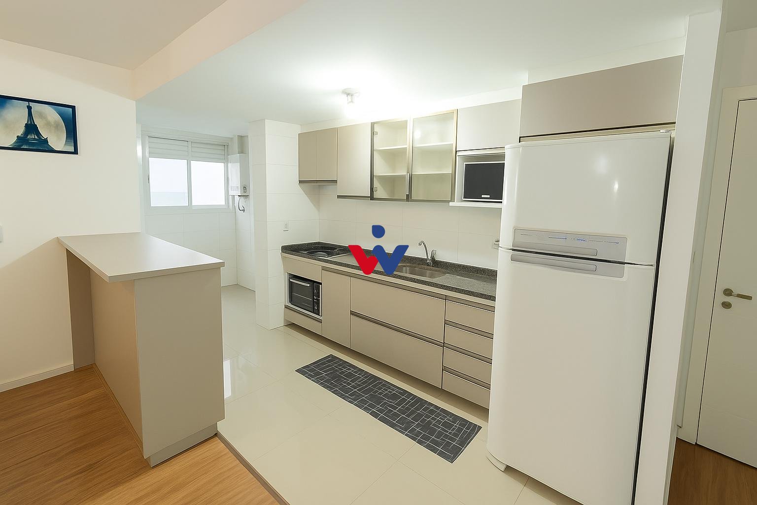 Apartamento com 2 quartos e 1 vaga à venda no Mercês em Curiti...