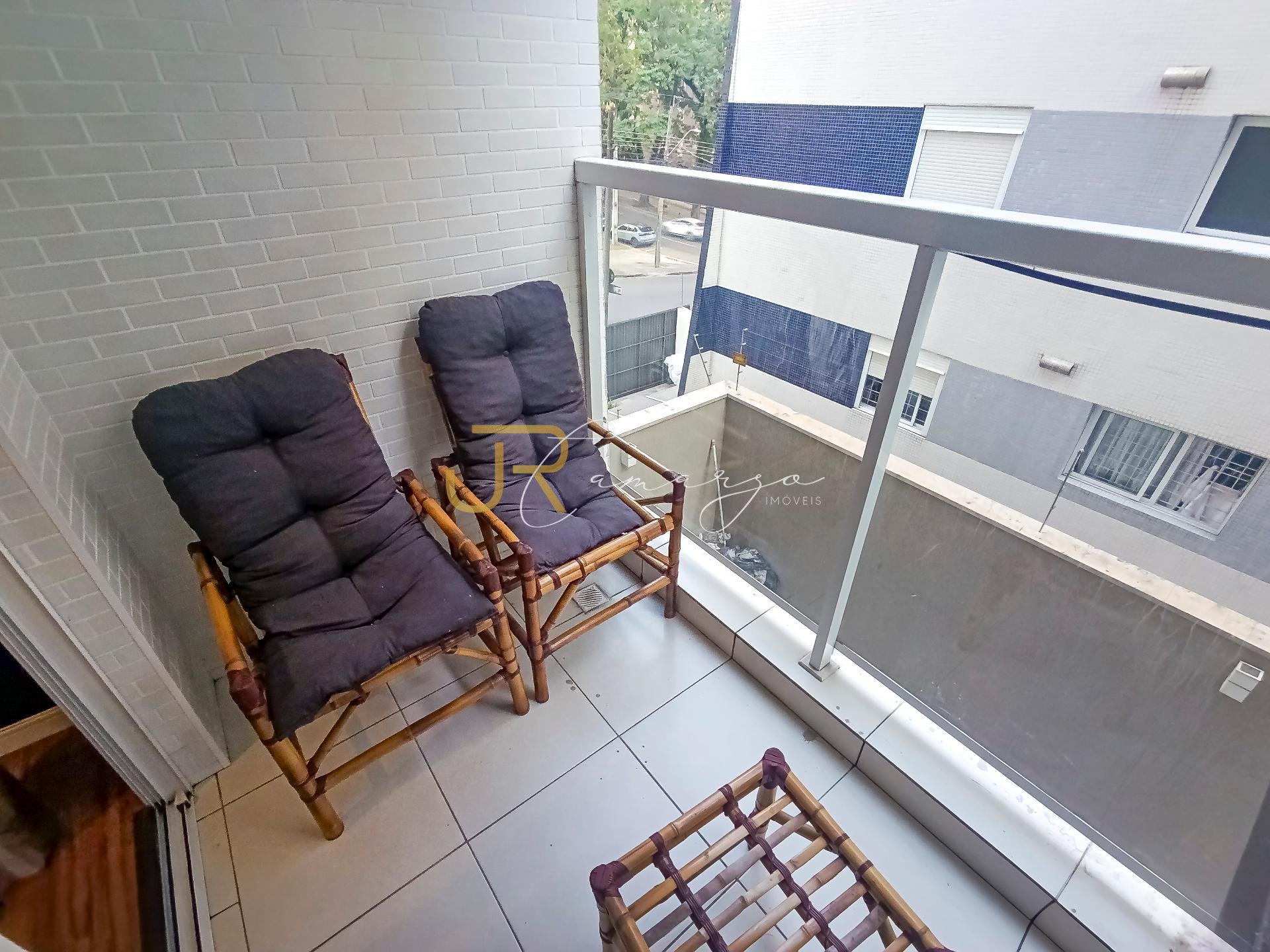Apartamento com 2 quartos e 1 vaga à venda no Mercês em Curiti...