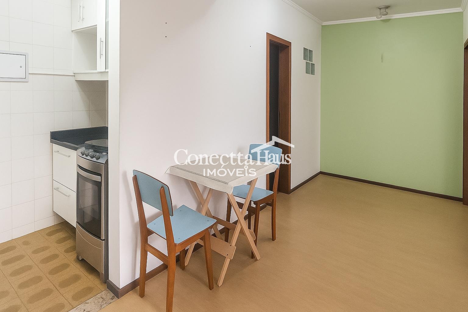 Apartamento de 1 Quarto no Centro de Curitiba, com 45m , em Ót...