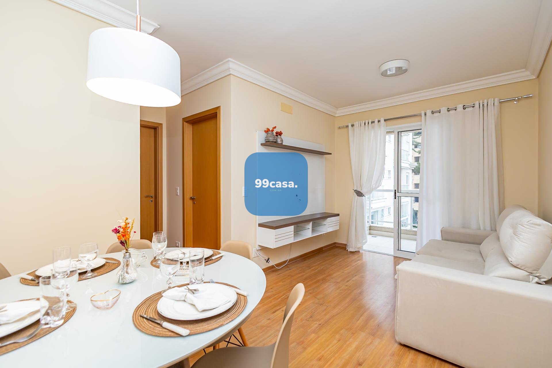 Apartamento mobiliado com 2 quartos, sendo 1 suíte e 1 vaga de...
