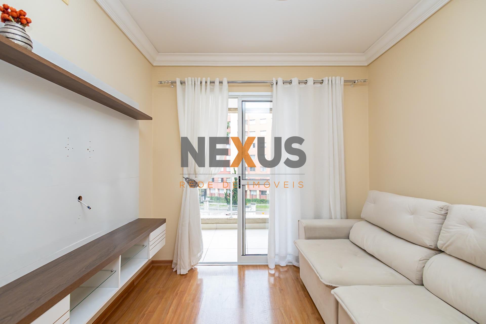 Apartamento mobiliado com 2 quartos, sendo 1 suíte e 1 vaga de...