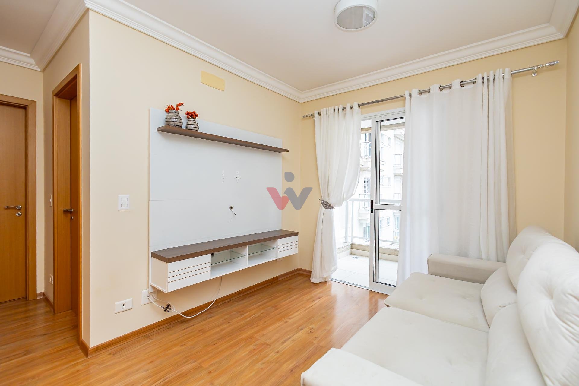 Apartamento mobiliado com 2 quartos, sendo 1 suíte e 1 vaga de...