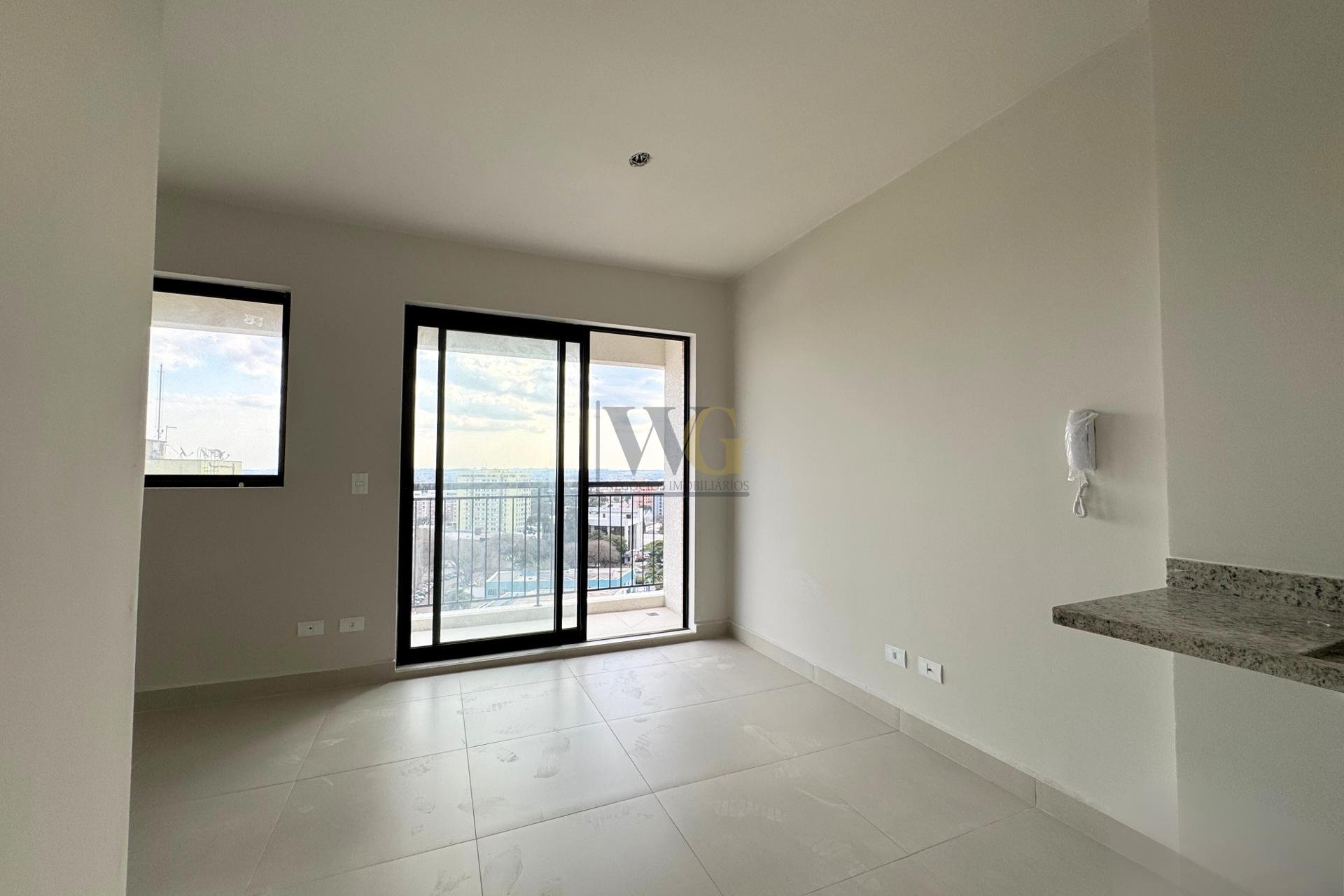 Apartamento Studio PRONTO à venda no Portão em Curitiba