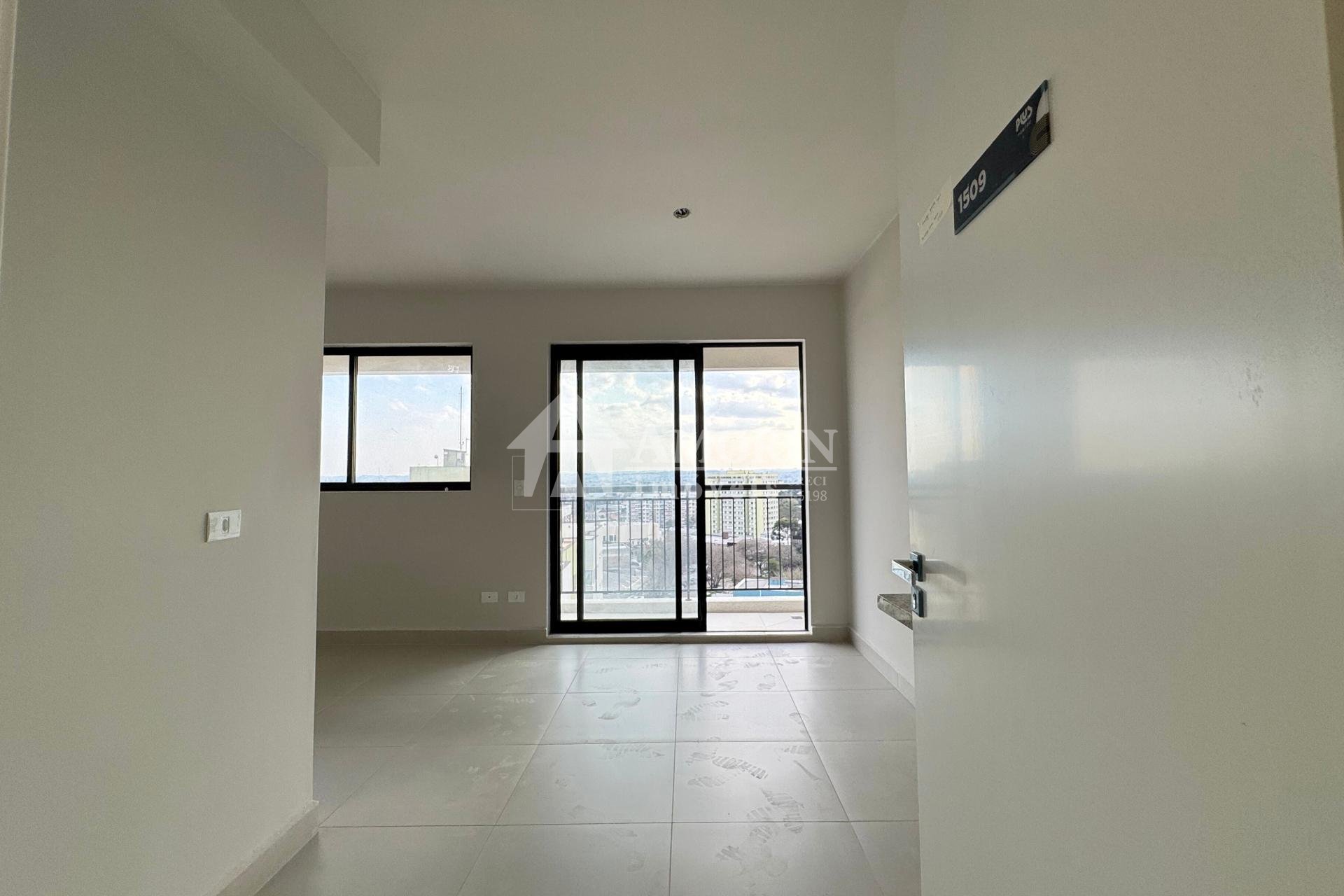 Apartamento Studio PRONTO à venda no Portão em Curitiba
