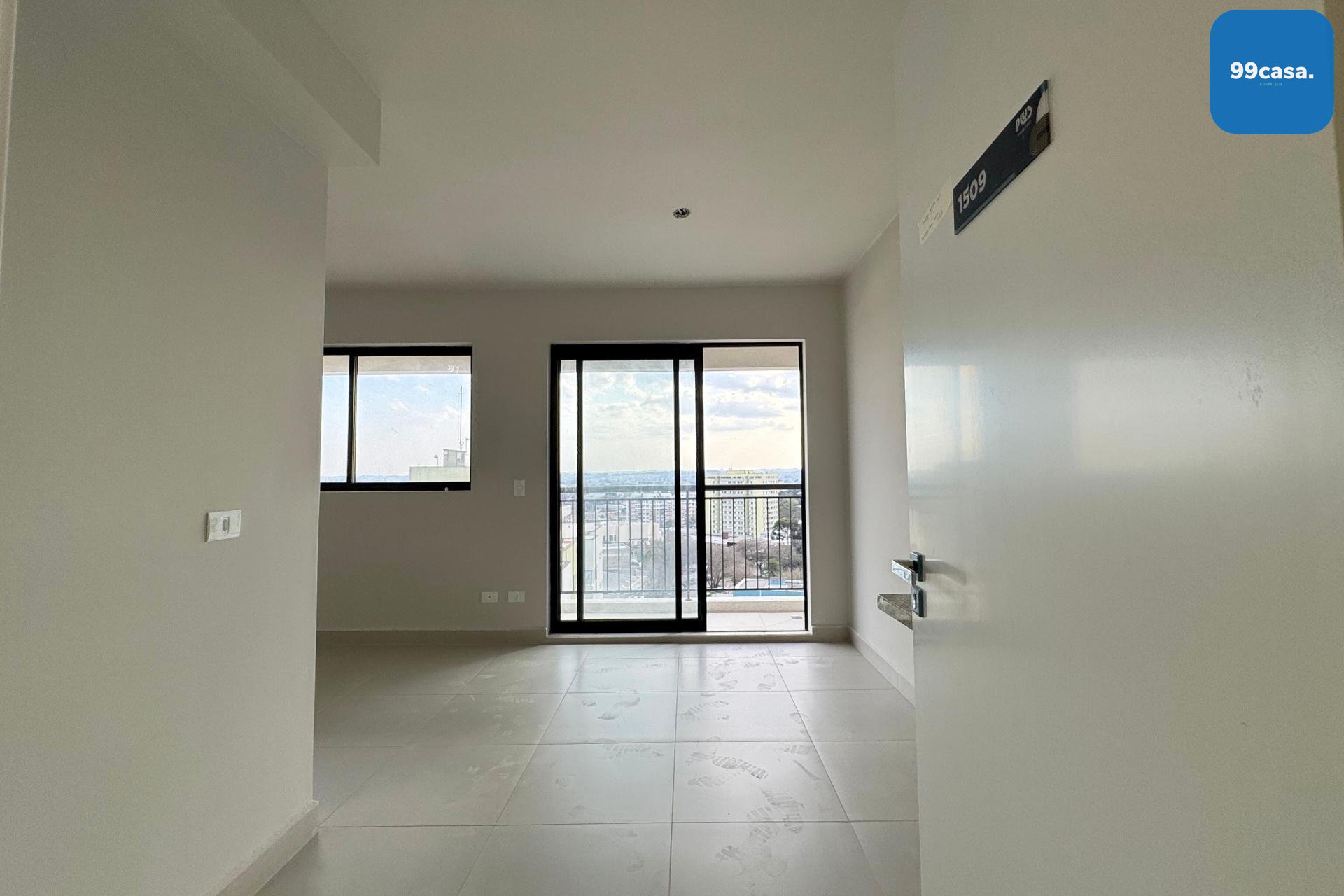 Apartamento Studio PRONTO à venda no Portão em Curitiba