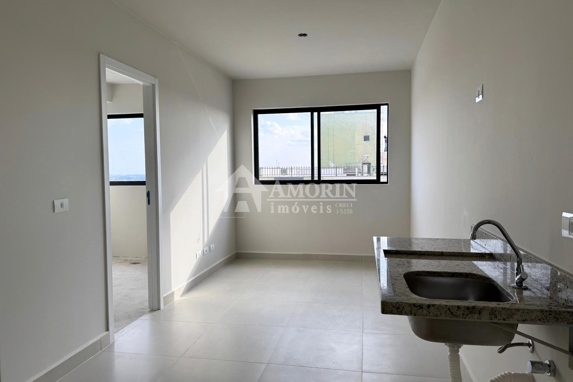 Apartamento PRONTO com 1 Quarto à venda no Portão em Curitiba