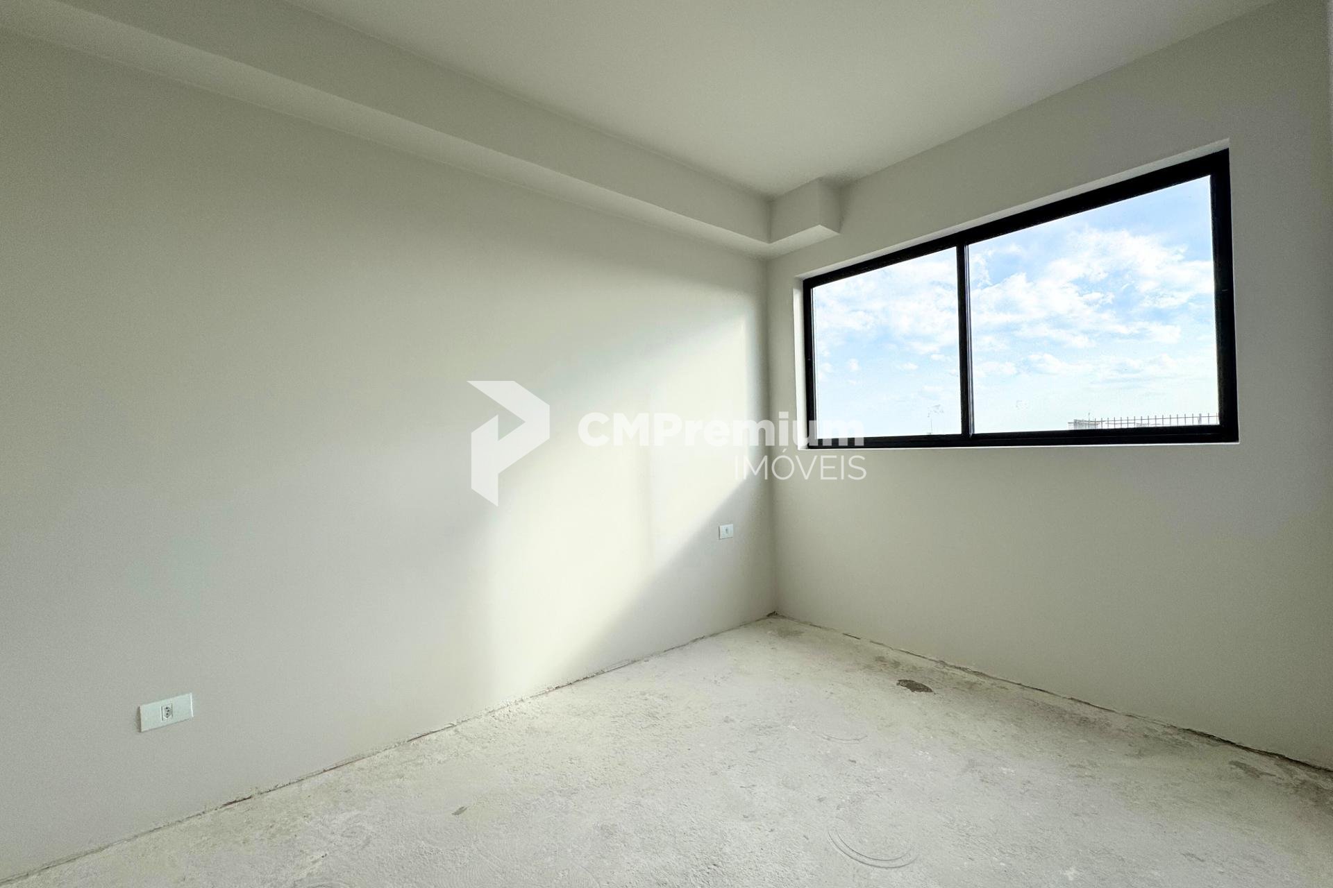 Apartamento PRONTO com 1 Quarto à venda no Portão em Curitiba