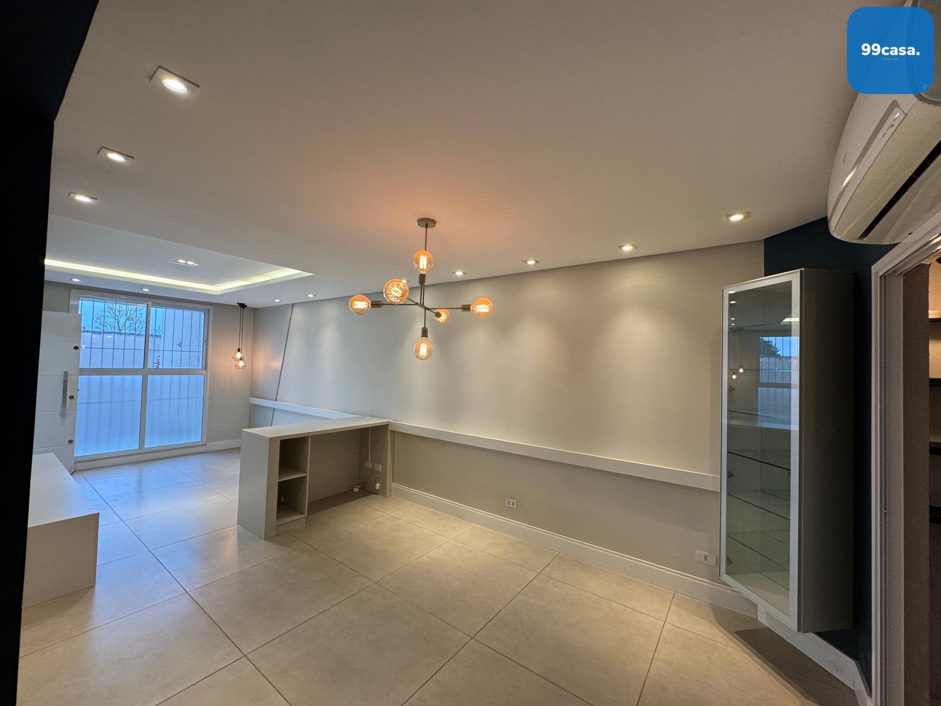 Sobrado em condomínio no Pilarzinho, Curitiba, 3 quartos e esp...