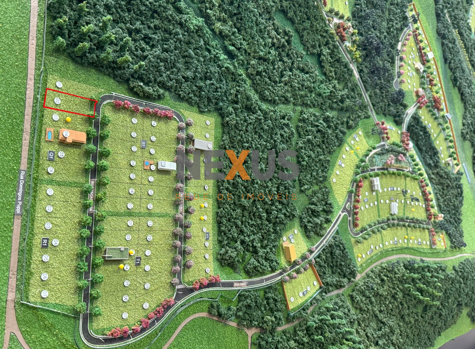 TERRENO à venda com 776m no Alphaville Paraná em Campo Largo