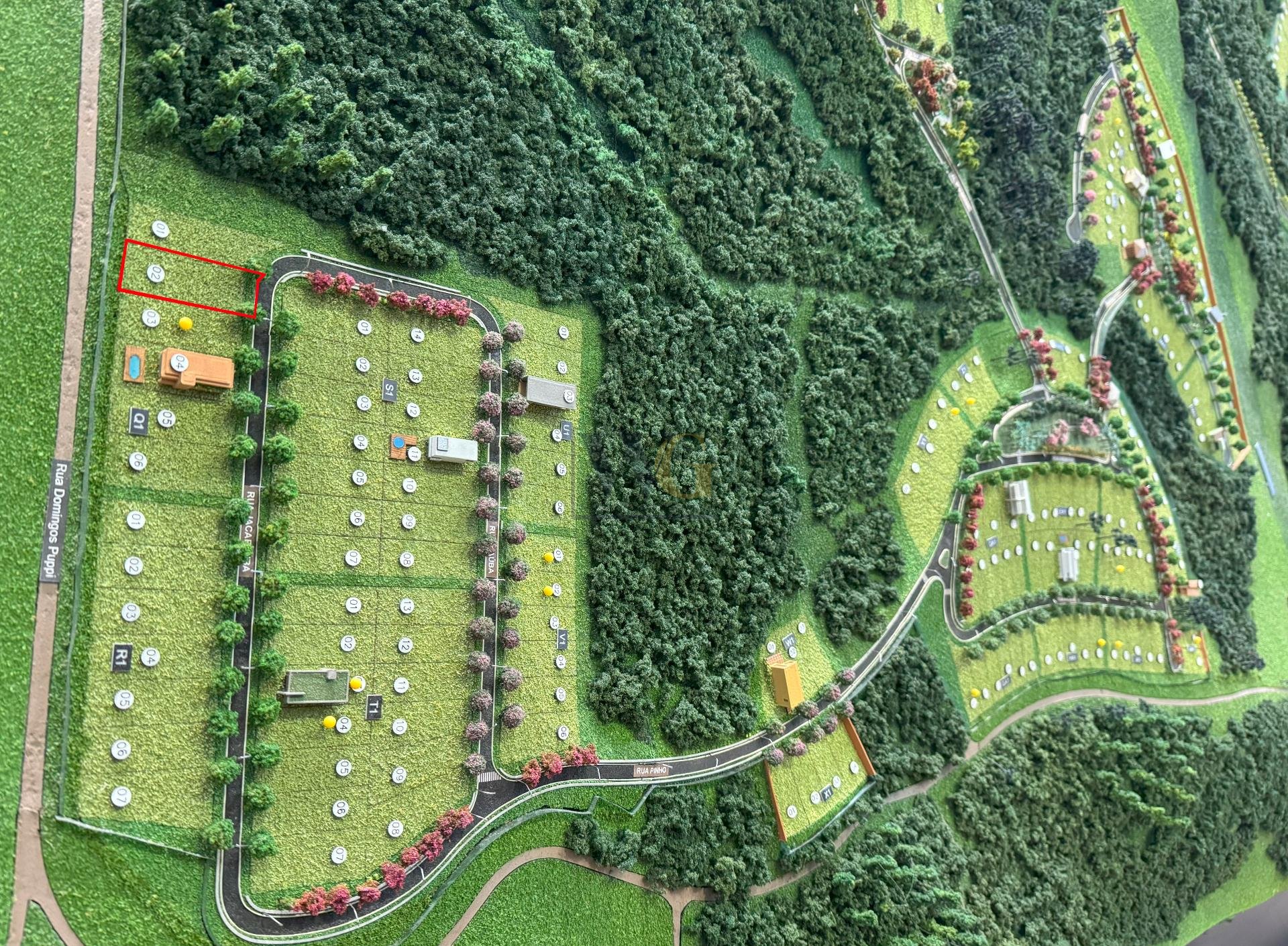 TERRENO à venda com 776m  no Alphaville Paraná em Campo Largo