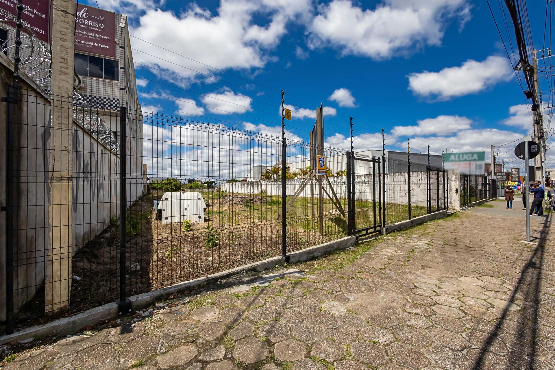 Terreno comercial para locação no Xaxim com 1.000m  na Rua Fra...