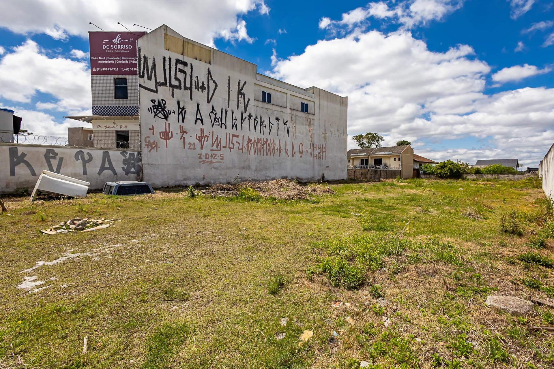 Terreno comercial para locação no Xaxim com 1.000m  na Rua Fra...