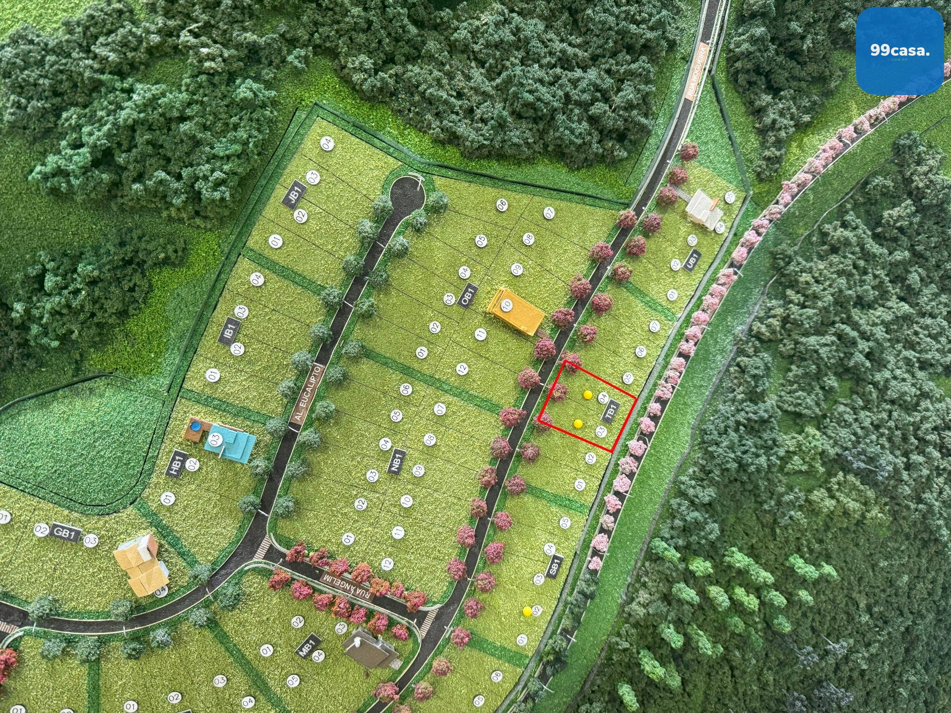 Terrenos à venda no Alphaville Paraná em Campo Largo com 1.447...