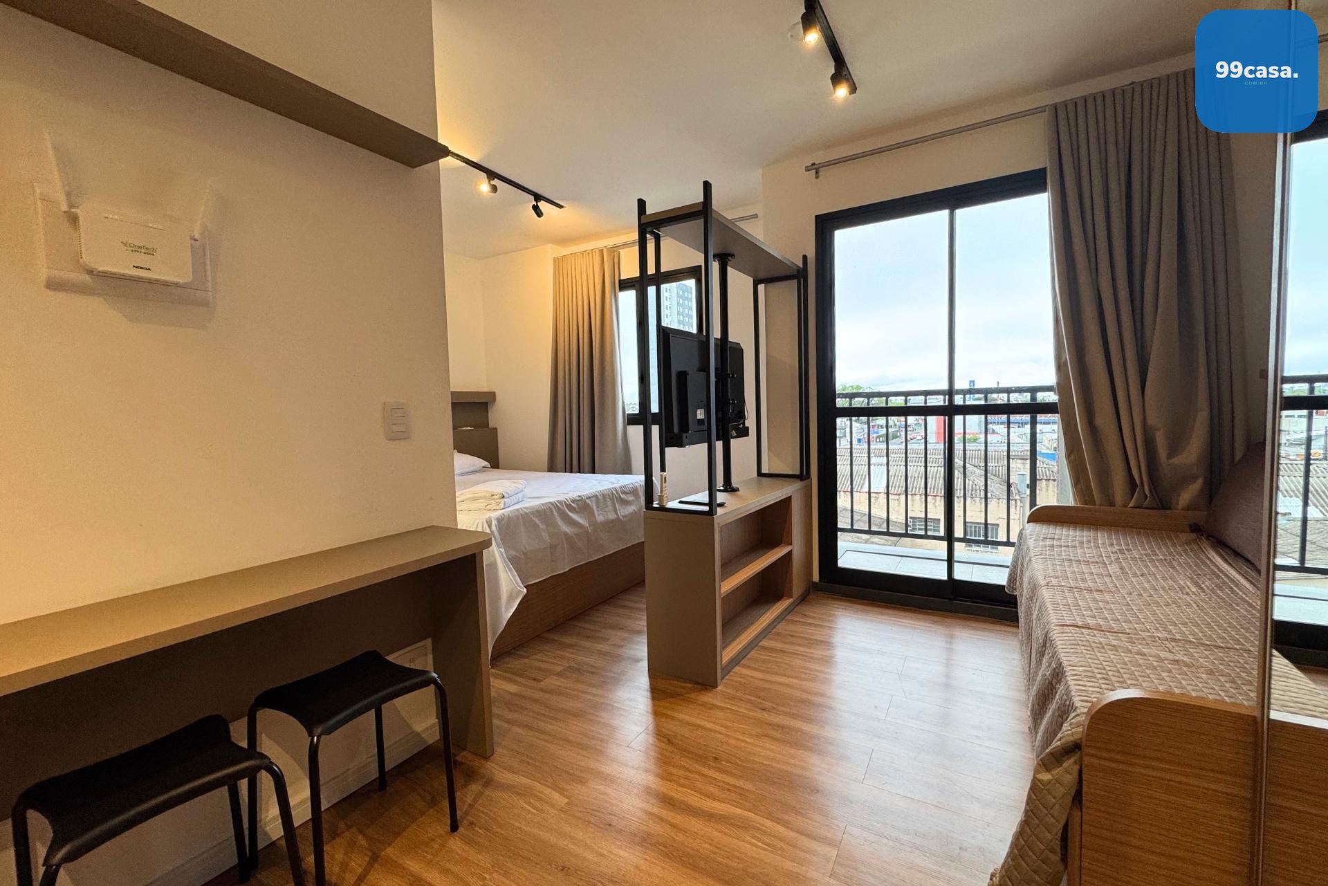 Apartamento Studio mobiliado e com sacada à venda no Centro - ...