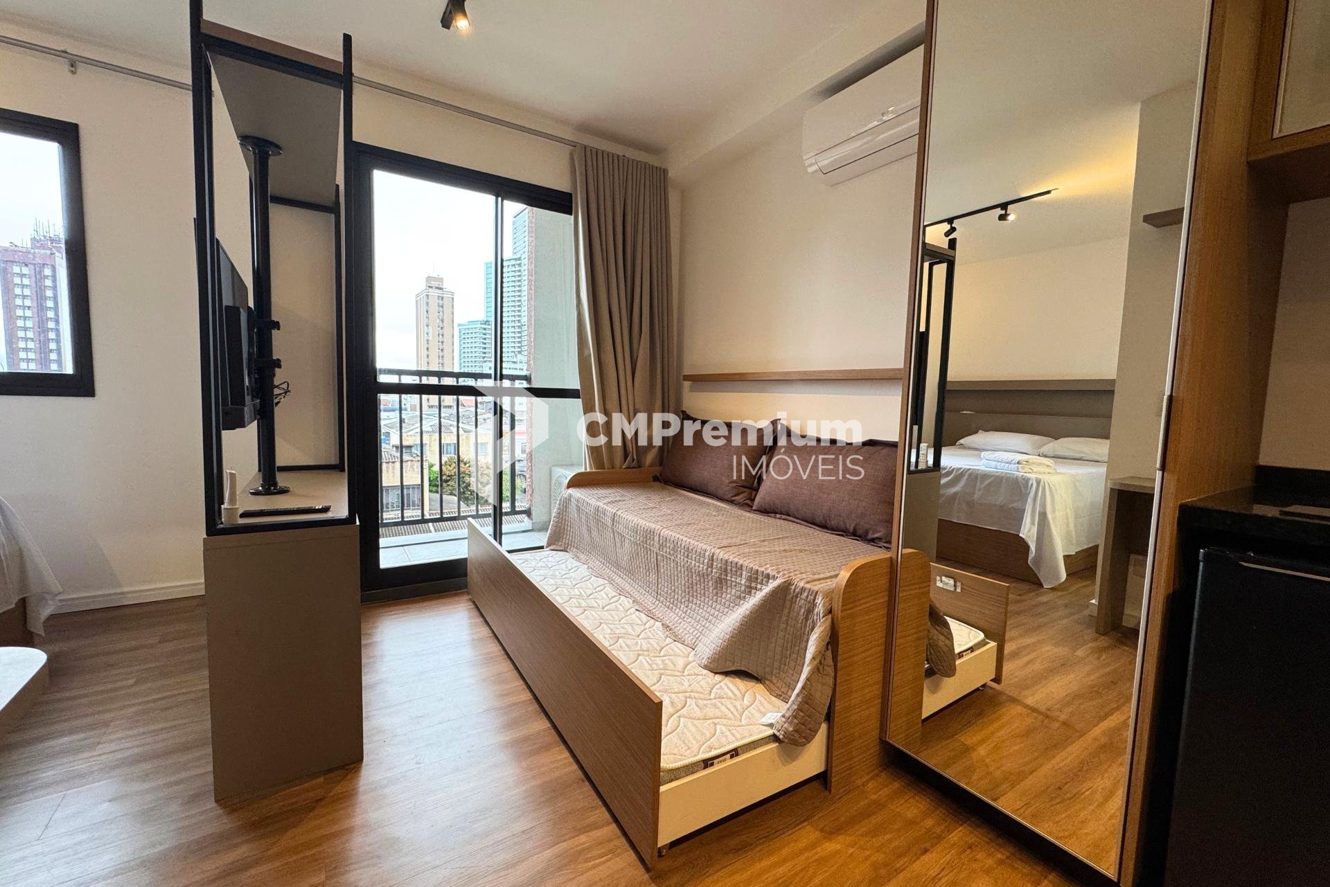 Apartamento Studio mobiliado e com sacada à venda no Centro - ...