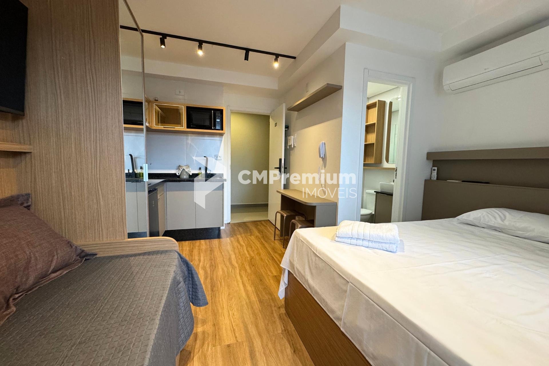 Apartamento Studio mobiliado e com sacada à venda no Centro - ...