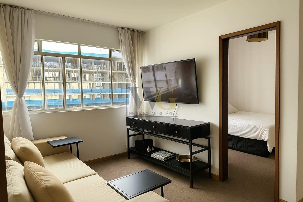 Apartamento ensolarado com vaga de garagem no Centro de Curitiba