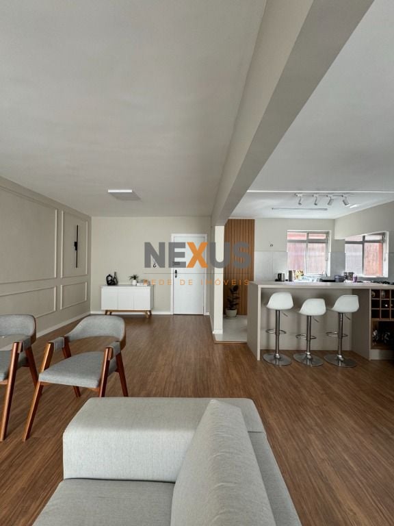 Apartamento decorado à venda no Água Verde, com 3 quartos e 2 ...