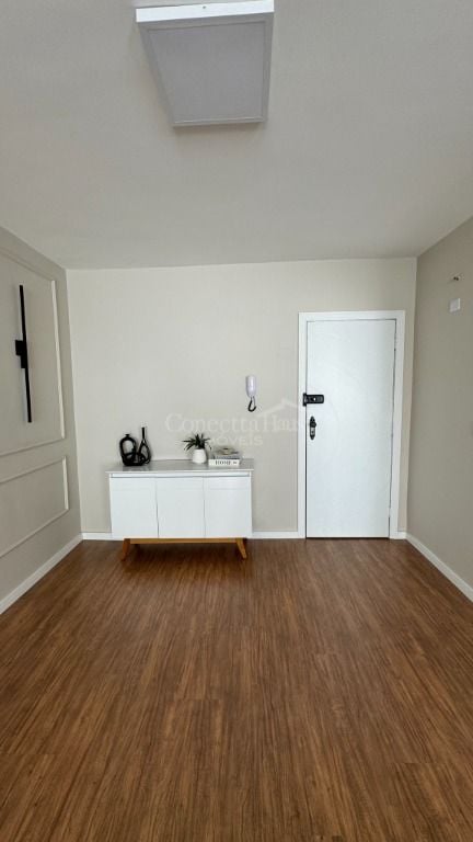 Apartamento decorado à venda no Água Verde, com 3 quartos e 2 ...