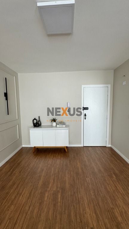 Apartamento decorado à venda no Água Verde, com 3 quartos e 2 ...