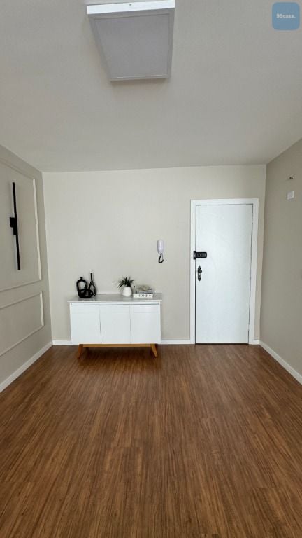 Apartamento decorado à venda no Água Verde, com 3 quartos e 2 ...