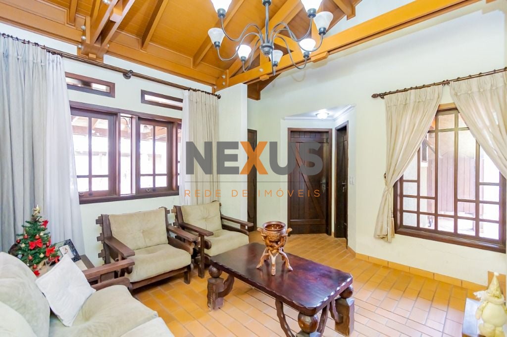 Casa com 5 quartos à venda, 311 m  - Boa Vista - Curitiba PR