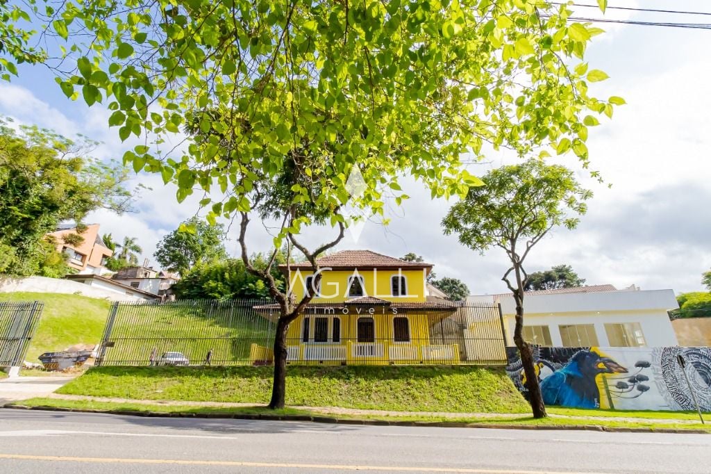 Casa para locação, com 1.390 m , Barigui, CURITIBA - PR
