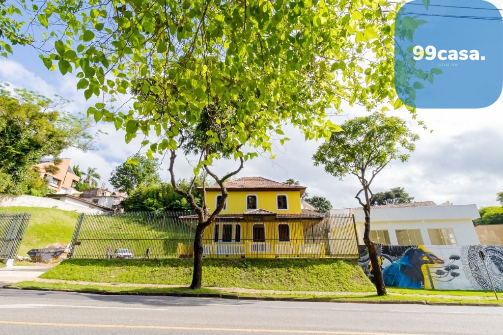 Casa para locação, com 1.390 m , Barigui, CURITIBA - PR