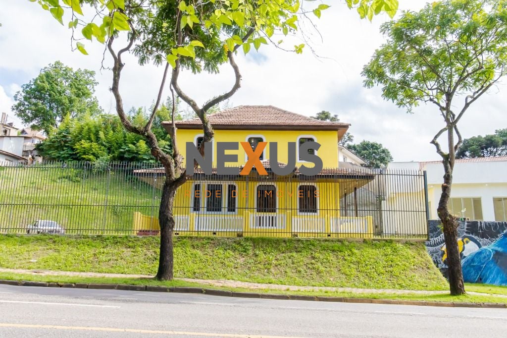 Casa para locação, com 1.390 m , Barigui, CURITIBA - PR