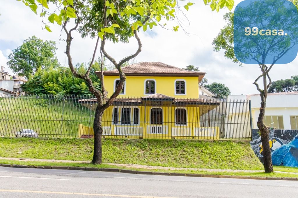 Casa para locação, com 1.390 m , Barigui, CURITIBA - PR