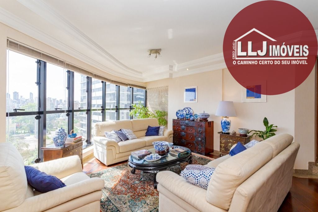 Apartamento à venda no Batel com 4 quartos, incluindo 2 suítes - Curitiba PR