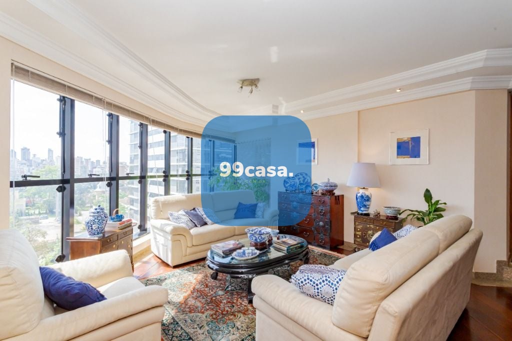 Apartamento à venda no Batel com 4 quartos, incluindo 2 suítes...