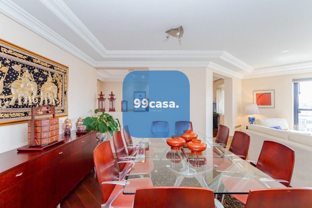 Apartamento à venda no Batel com 4 quartos, incluindo 2 suítes...